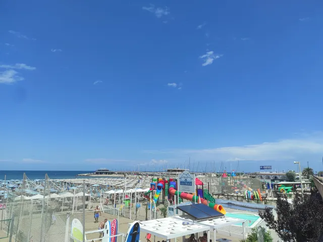 Regina beach. bagni 9-10-11