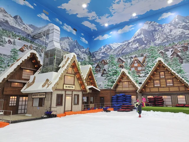 Trans Snow World Surabaya