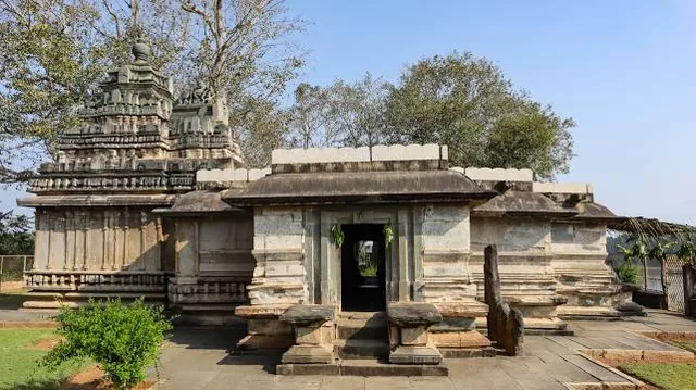 Ancient Hoysala Shri Rameshwara Temple - Koodli