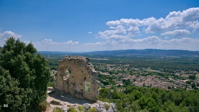 Vieux château de Mérindol