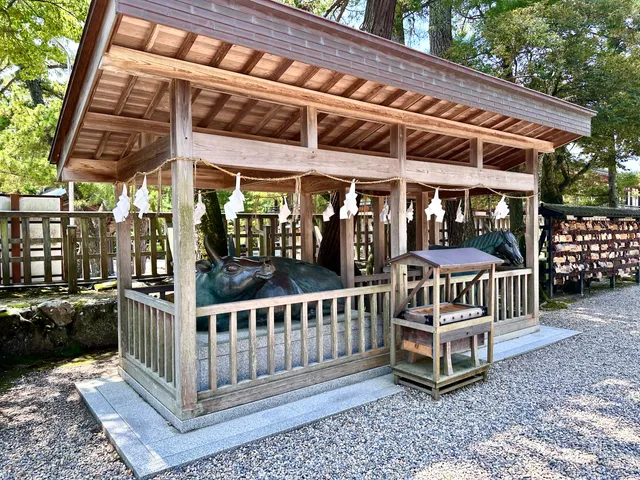 Shin-me and Shin-gyu Statues (Sacred horse and ox)