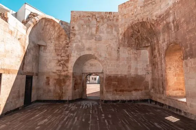 Mahperi Hatun Kervansarayı