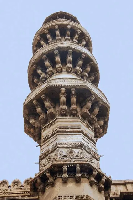 Jhulta Minara Sidi Bashir Mosque