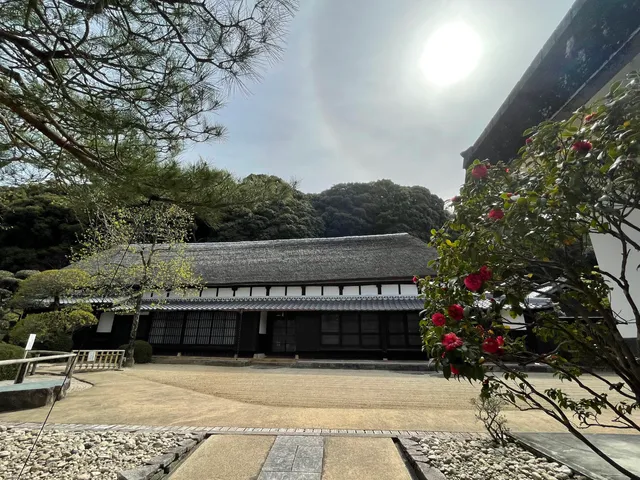Kakiemongama (kakiemon kiln porcelain)