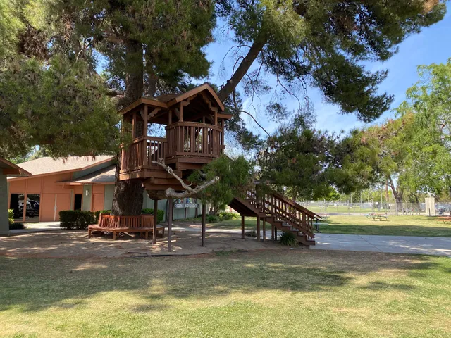 Lori Brock Discovery Center