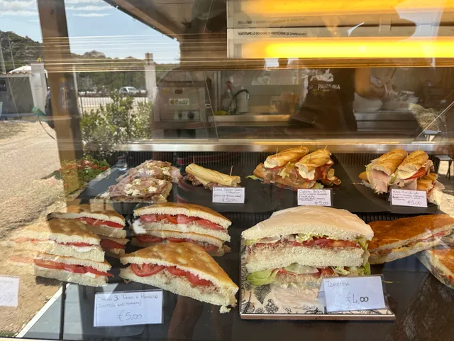 Paninoteca Groove on the Rocks