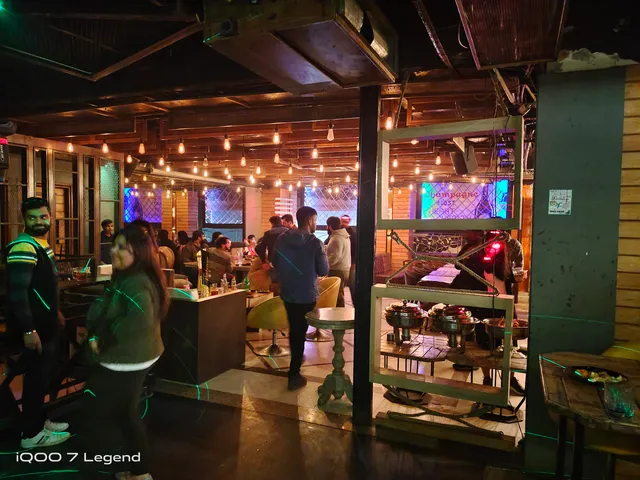 Big Boyz Lounge - Gurgaon