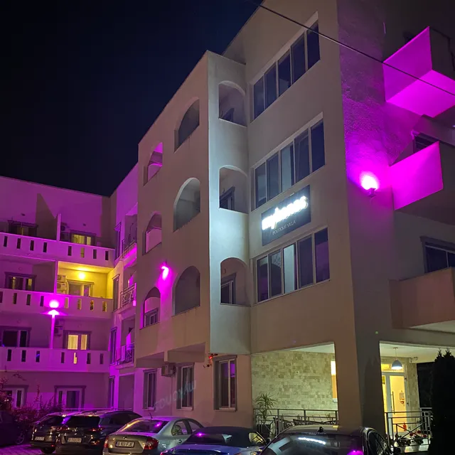 Mykonos Mamaia Boutique Villa