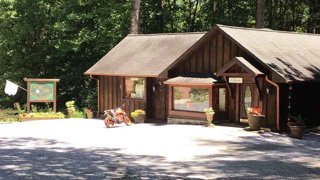 Lenz Gifts & Luxury Linens