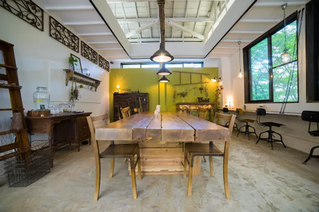 Kurumi. from Wood Craft Cafe