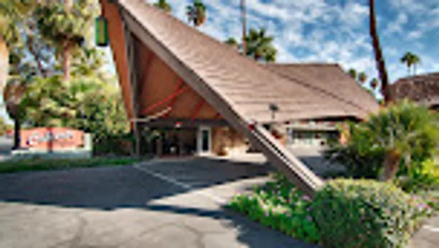Caliente Tropics Resort - Palm Springs, CA