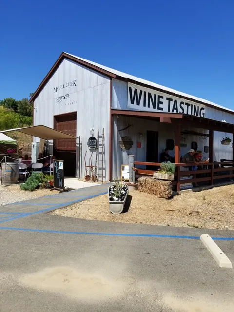 Myrtle Creek Vineyards