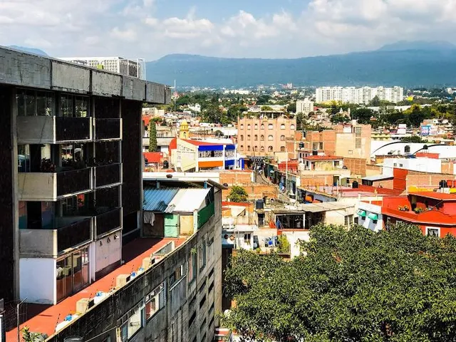 İzmir Büyükşehir Belediyesi Manolya Parkı