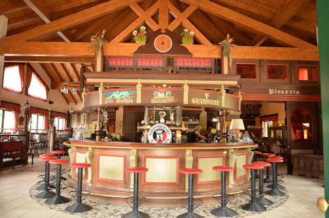 Pub Pizzeria Ristorante Betty's Hill