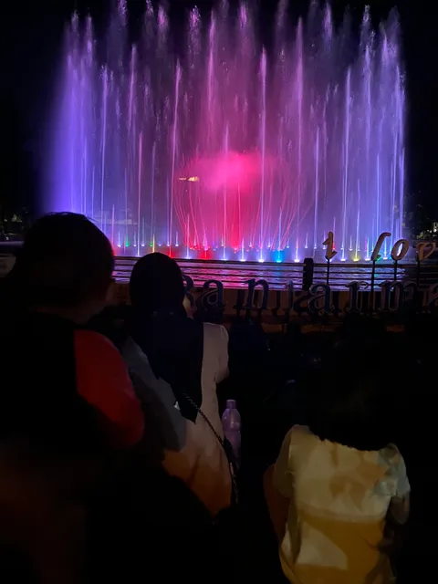 Air Mancur Menari Taman Kamboja