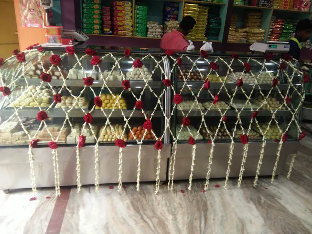 Narayan Sweets