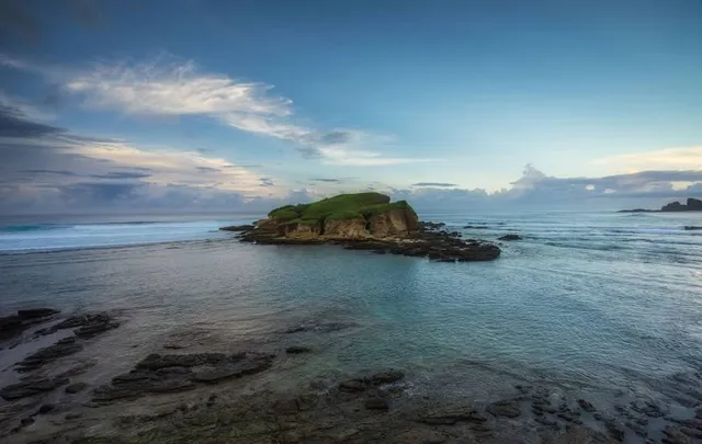 Pantai Seger Kuta Lombok