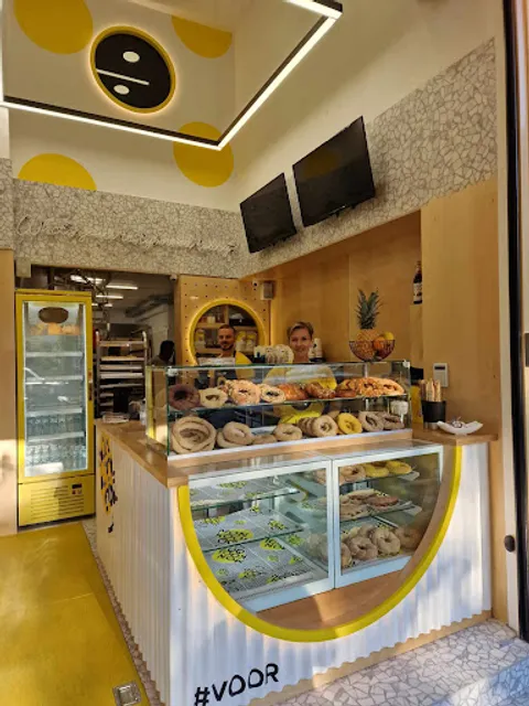 Mon Kooloor Λουκάρεως