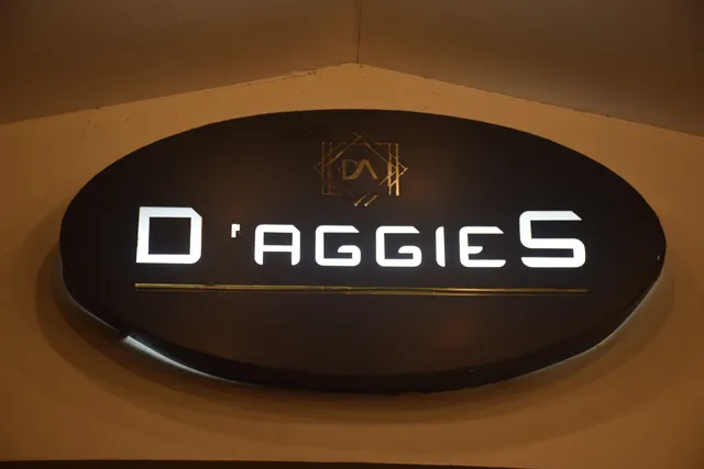 D'Aggies - Party Lounge & Restaurant for Couples & Families