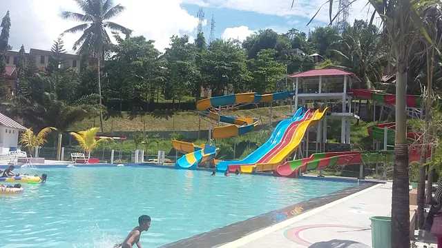 Golden Lake WaterPark