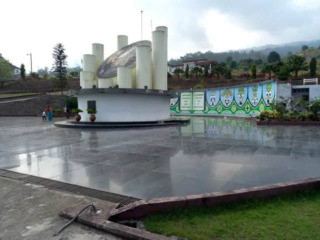 The Golden Jubilee Monument