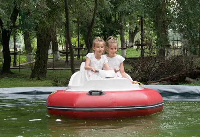 Yelizovskiy Rayonnyy Zoopark