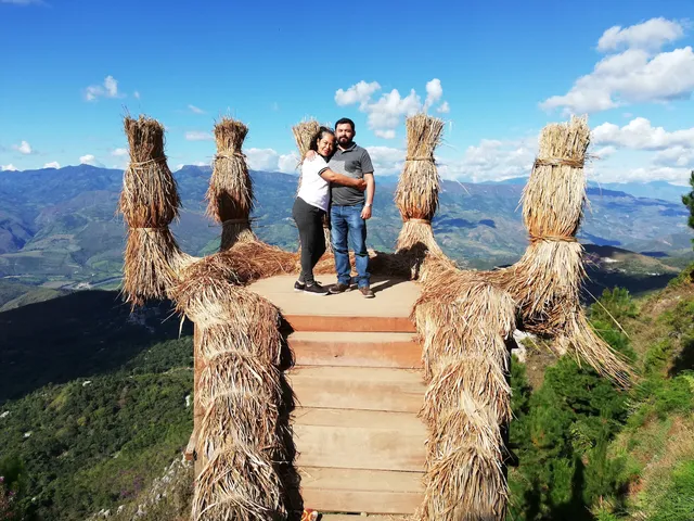 Mirador turístico cerro campana