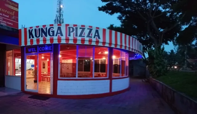 Kunga pizza & Café Golden Temple
