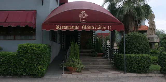 Mediterráneo Restaurant i Salons