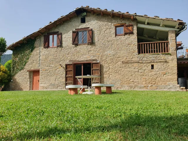 Pirineu Turístic - Masia el Pati