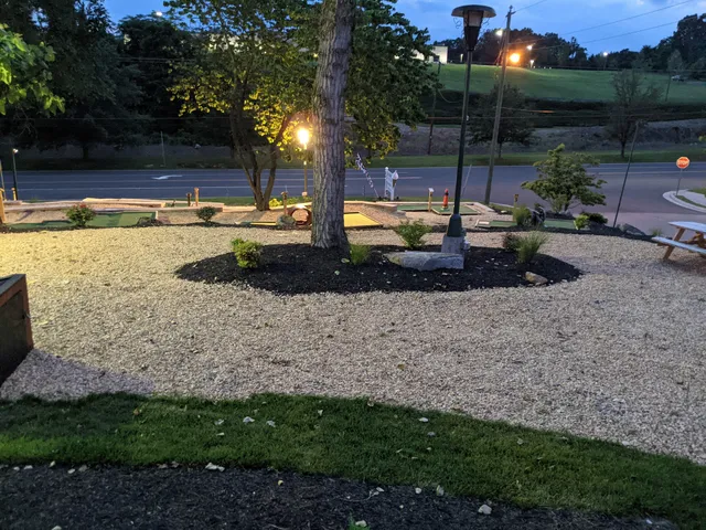 Edinburg Minigolf & Ice Cream