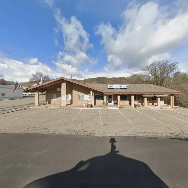 Mariposas House Hunter Mia Gloor