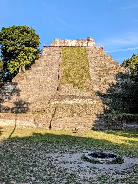 Sitio Arqueologico Yaxha