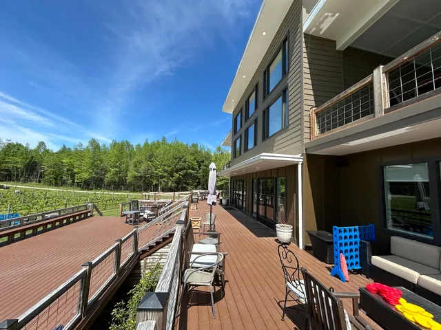 Everleigh Vineyards & Brewing Company