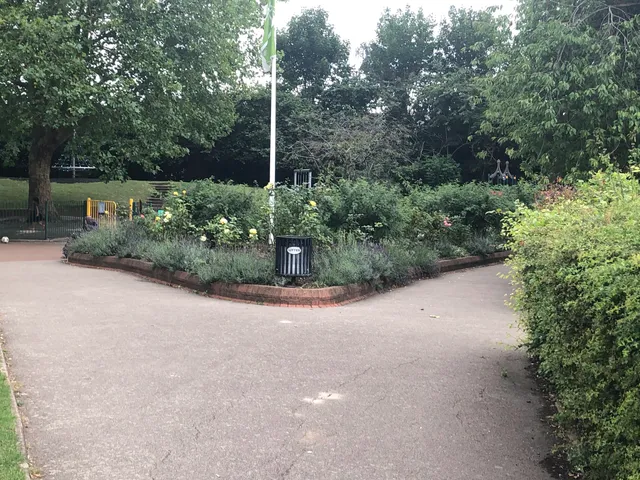 Queen's Park Gardens