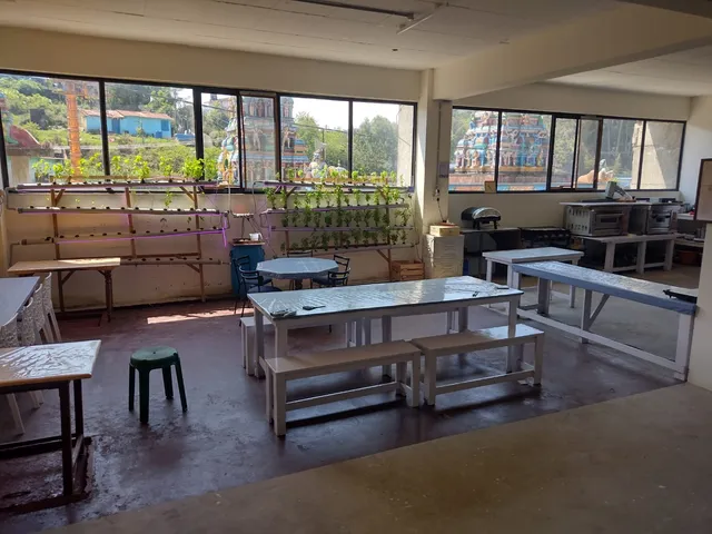 George's Gourmet Kitchen