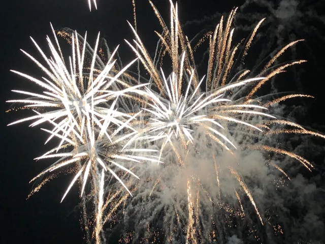 Hinogawa Kasen Ryokuchi Park