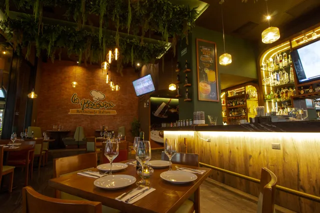 La Pizzarra Puerto Cancun