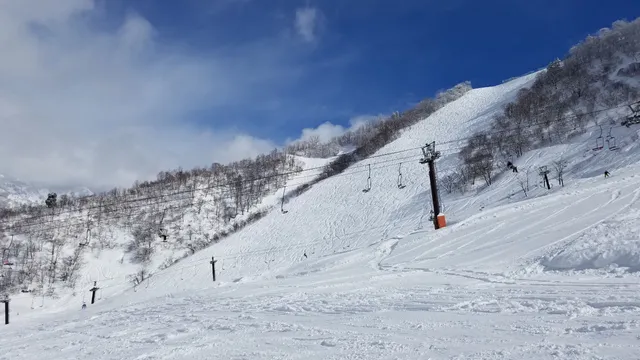 Hakusan Senjo Onsen Seymour Ski Area