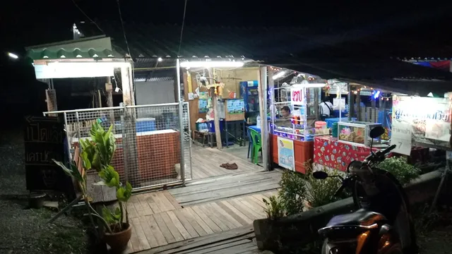 ร้านข้าวต้มย่าแพร(เจ้าเก่าหลังสถานีรถไฟ)