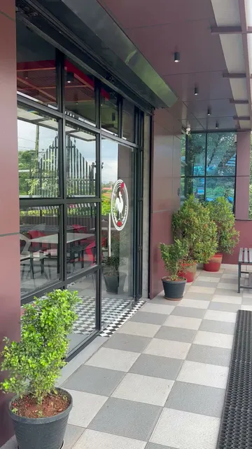 Flamin' Hot Chicken - Koratty / Best Chicken Burgers / Sandos in Town