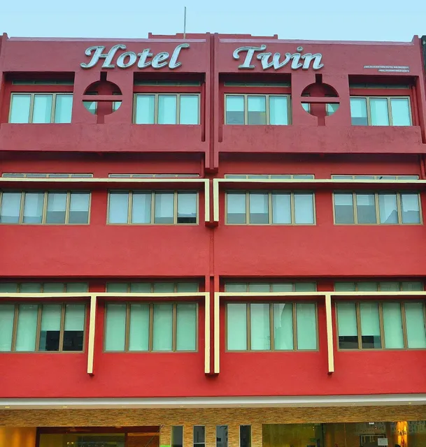 Twin Hotel