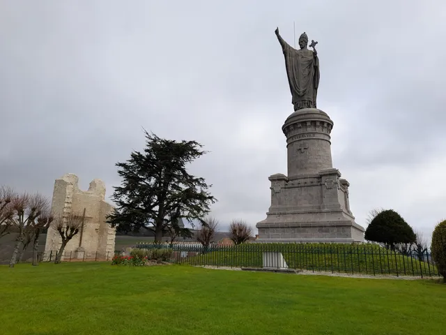Statue of Pope Urban II
