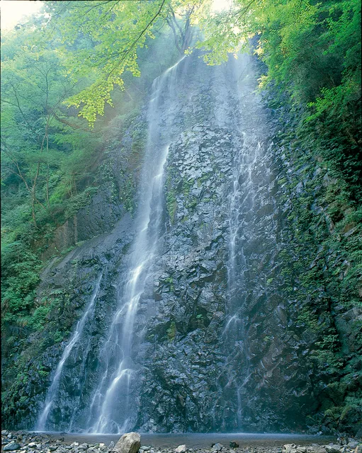 Shiraino Waterfalls