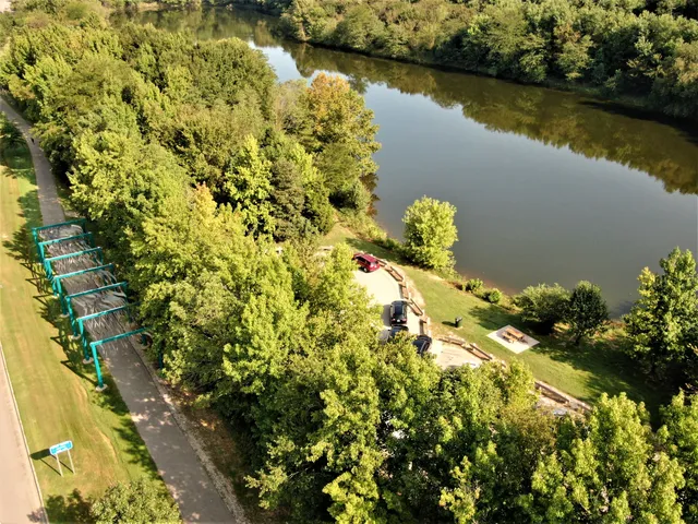 Wolf River Greenway - Shady Grove Trailhead