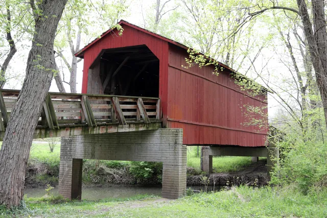 Historic Sugar Creek Covered Bridge