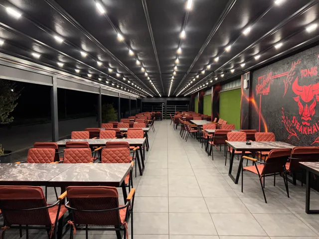 Tonis Steakhaus