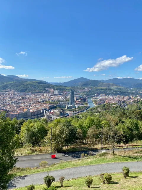 Furnicular bottom station