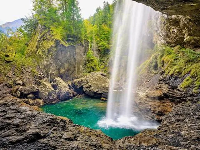 Berglistüber Waterfall