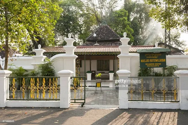 Rotowijayan Mosque